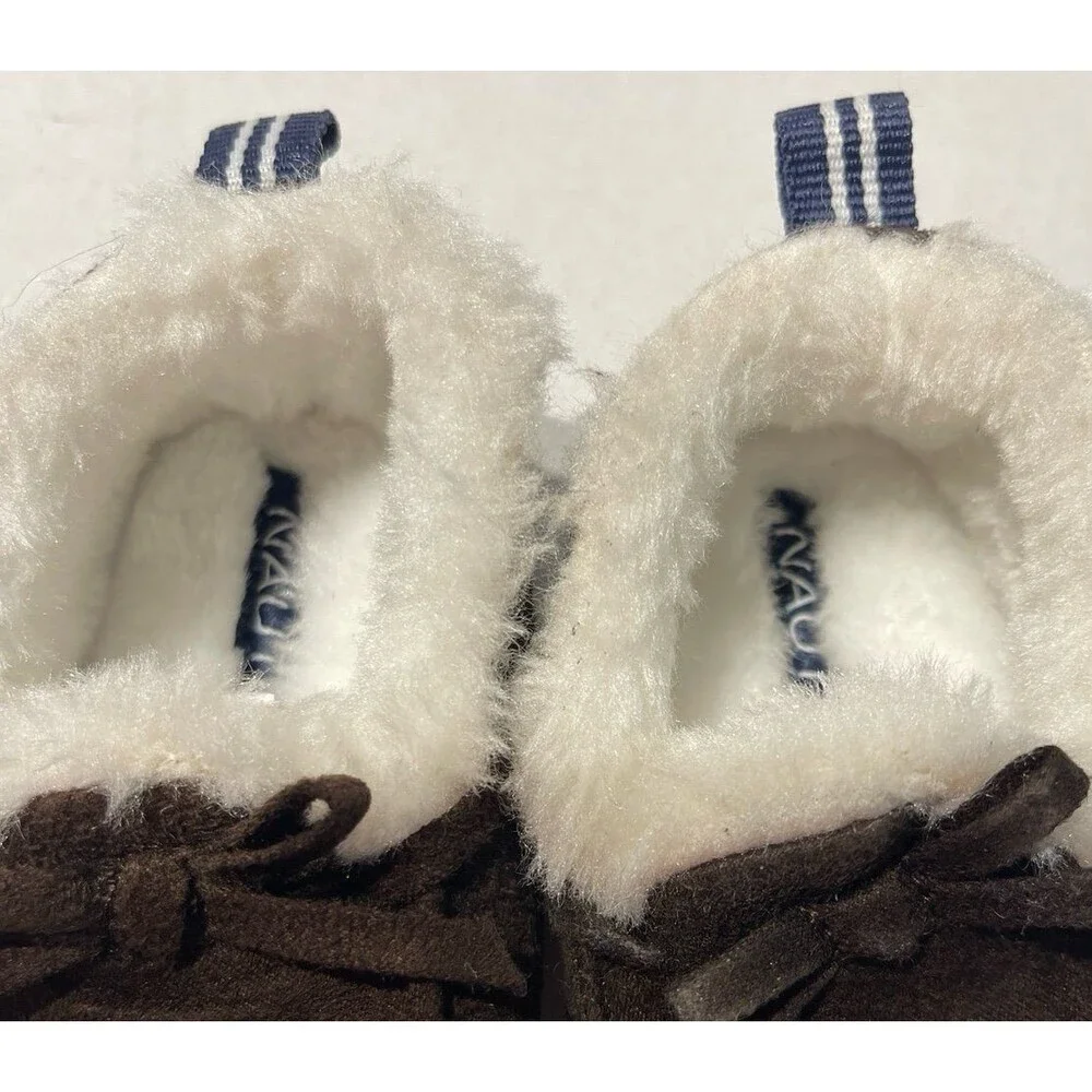 Nautica Suede Moccasin Crib Shoes Brown with White Faux Fur Lining Size 3